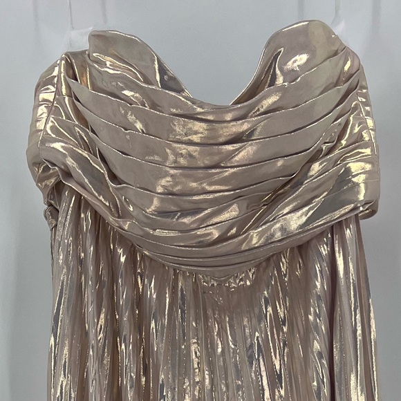 Amazon dress pleated size 8 shimmering metallic lamé fabric - Picture 7 of 9